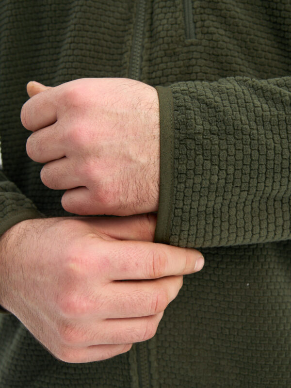макс3976